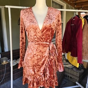 Storia Crushed Velvet Wrap Dress Mauve Pink Ruffle Hem Long Sleeve Size S